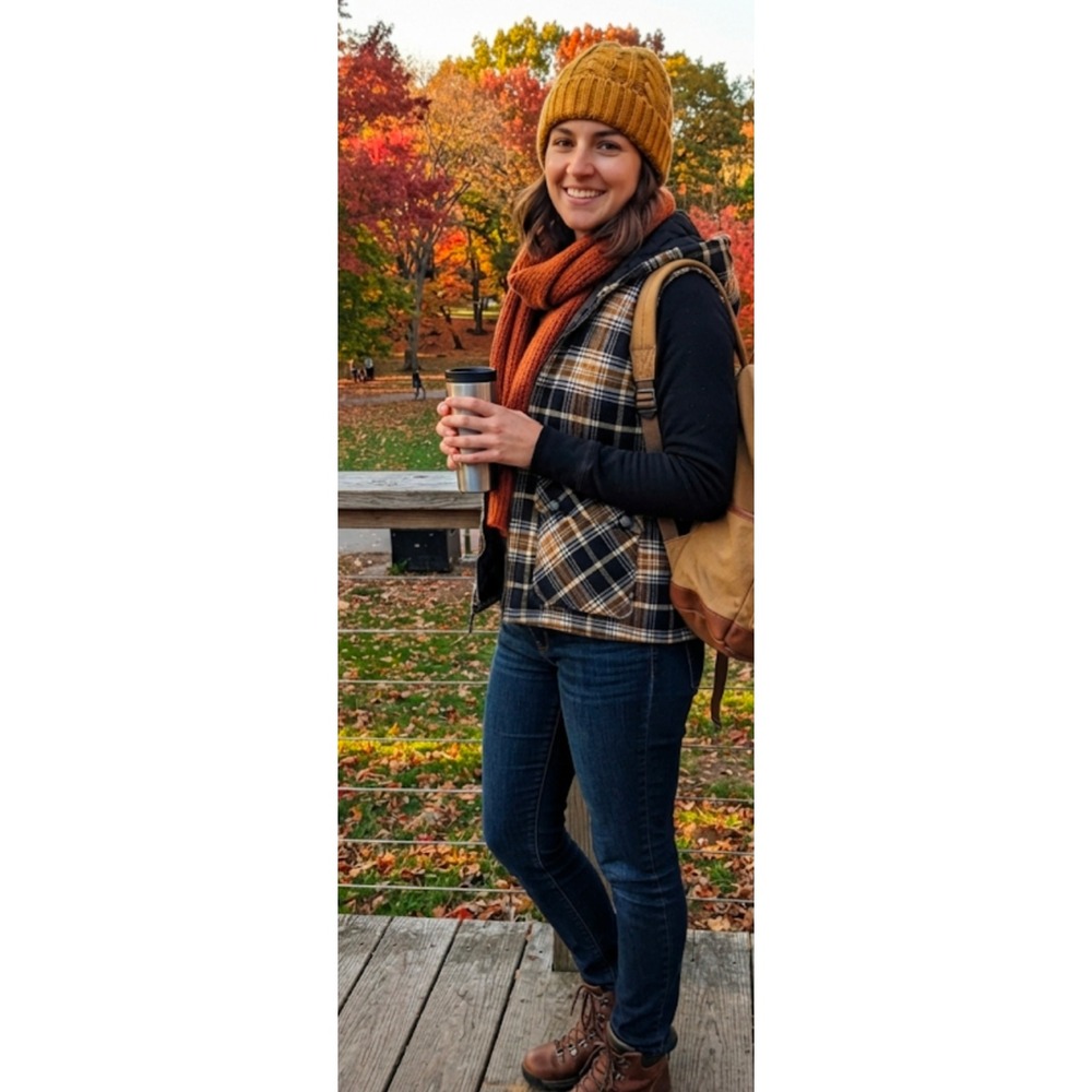 Kavu Hooded Plaid Vest Black Tan White Quilted Lining Full Zip Outdoor Pockets